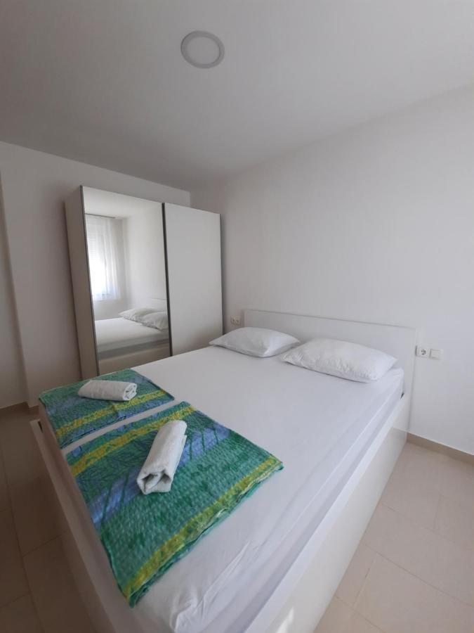 נאום Apartmani Perla מראה חיצוני תמונה